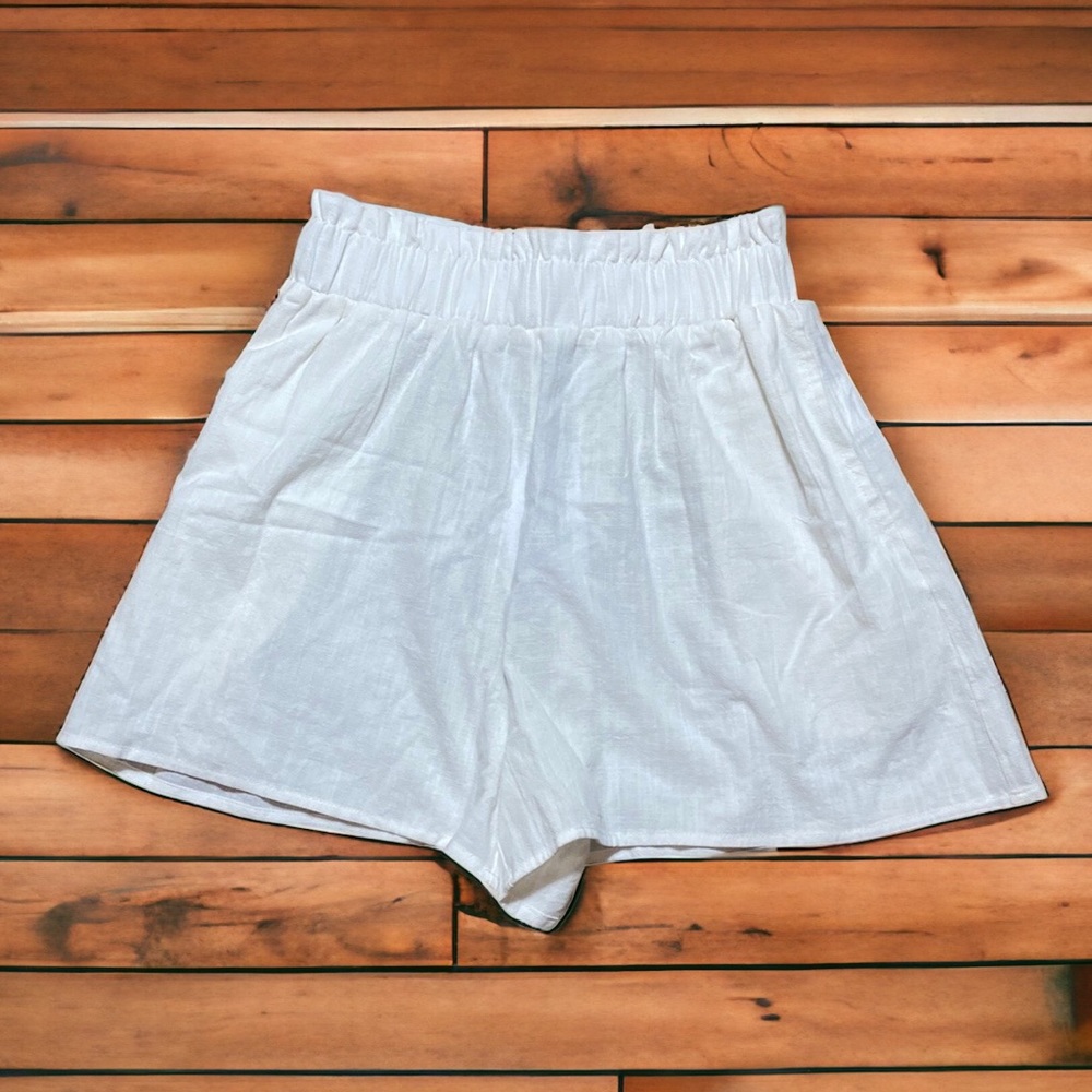 NWT Showpo. White High Waisted Elastic Waist Shorts 4